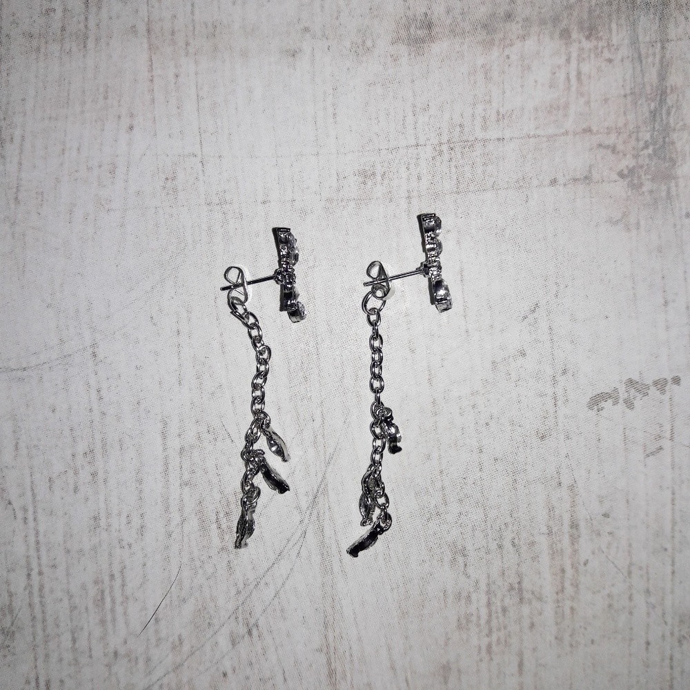 Silver Crystal Drop Dangle Earings - Picture 4 of 4